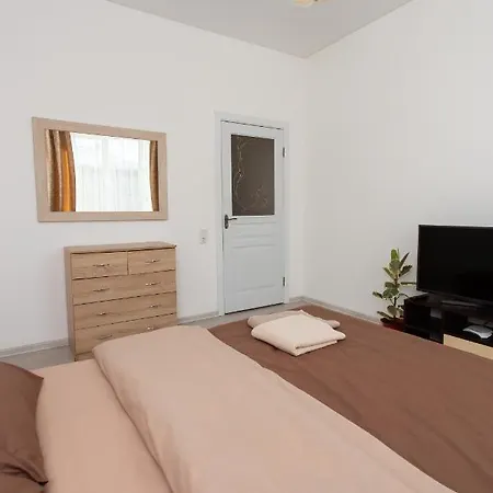 Центр. Хмельницького 6А. 2 Кімнати. Apartment Ternopil Exterior photo